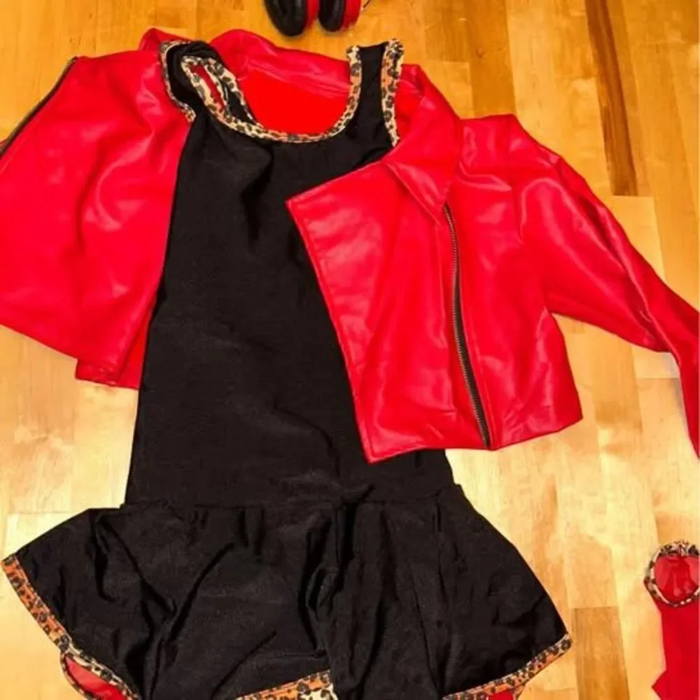 Hip Hop Dance Outfit Costume and Accessories Size Adult Small